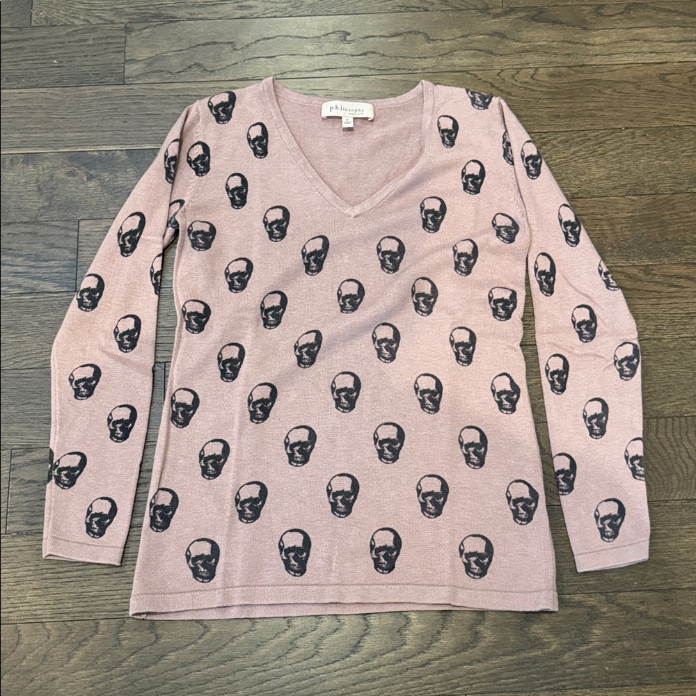 Philosophy sweater‎